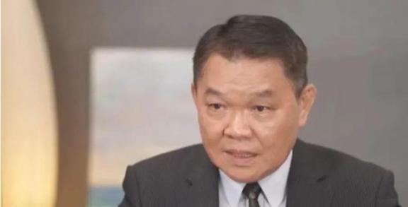 台湾名嘴黄征辉曾表示只要大陆接受两个条件，就可以接受和平统一，他提出的两个条件分