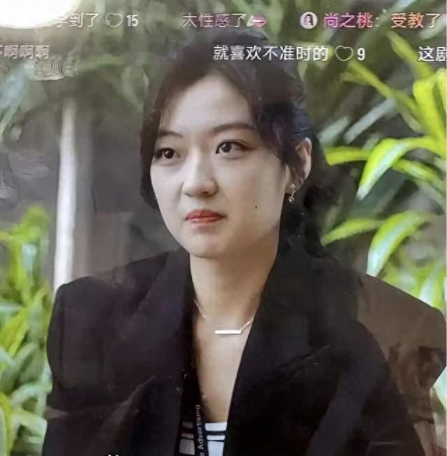 2026年最大颜值骗局：被吹成神颜的孙千，到底哪里美？
