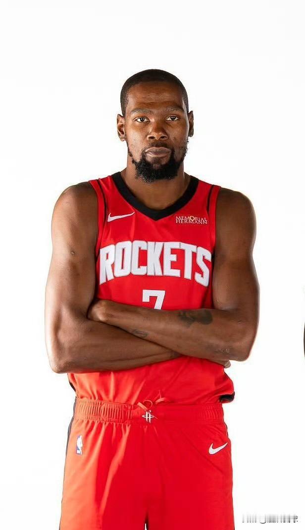 Shams:凯文杜兰特因处理家庭事务，将缺席接下来两场比赛。。

火箭将在明天在