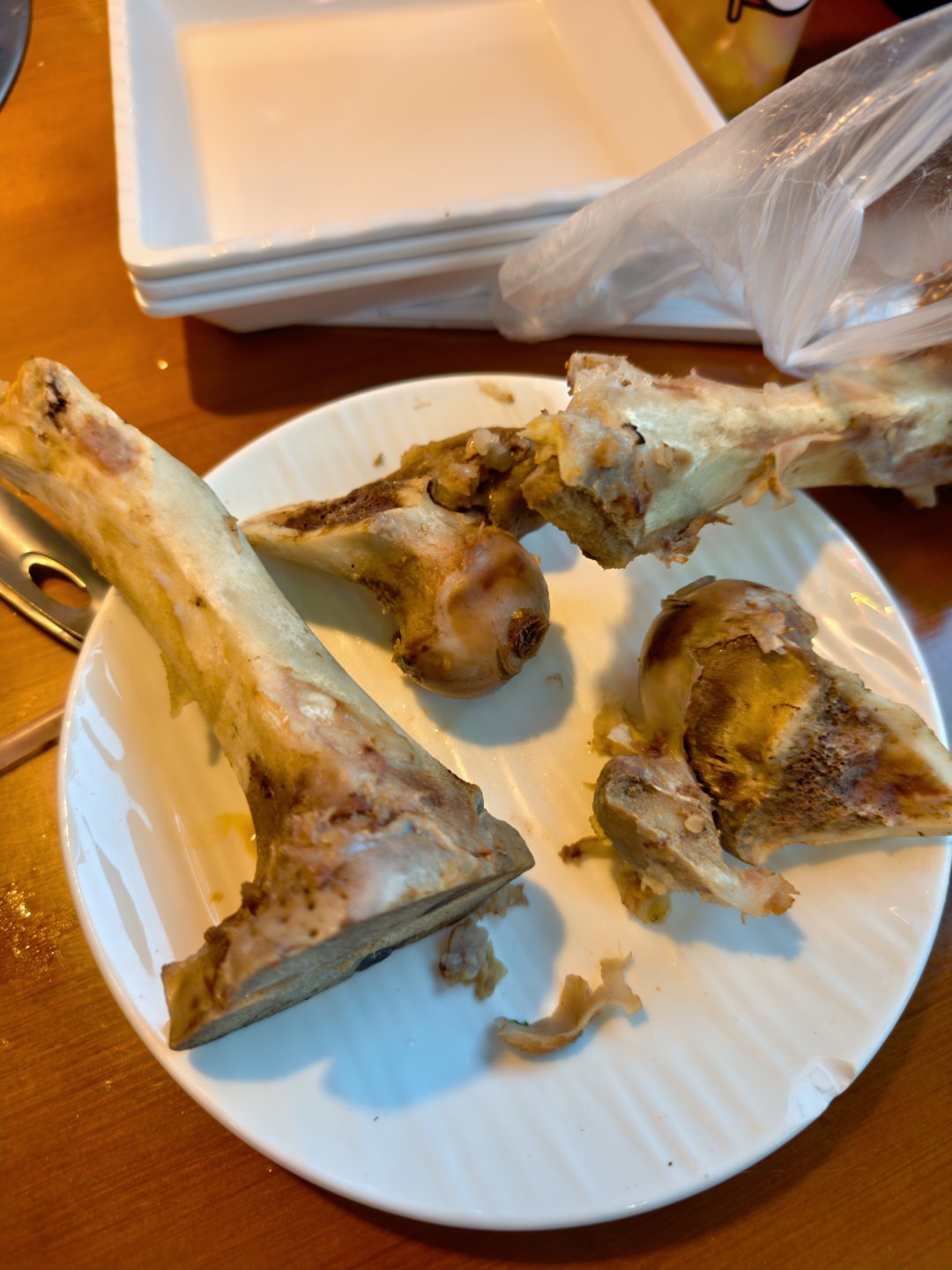 金华筒骨煲各位来金华还是可以去吃吃看的