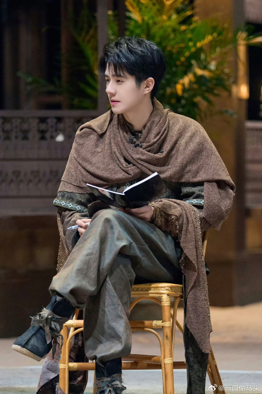 刘昊然跳了扫腿舞大侦探推理局秒变才艺现场，刘昊然被迫营业跳扫腿舞，本想自证清白，