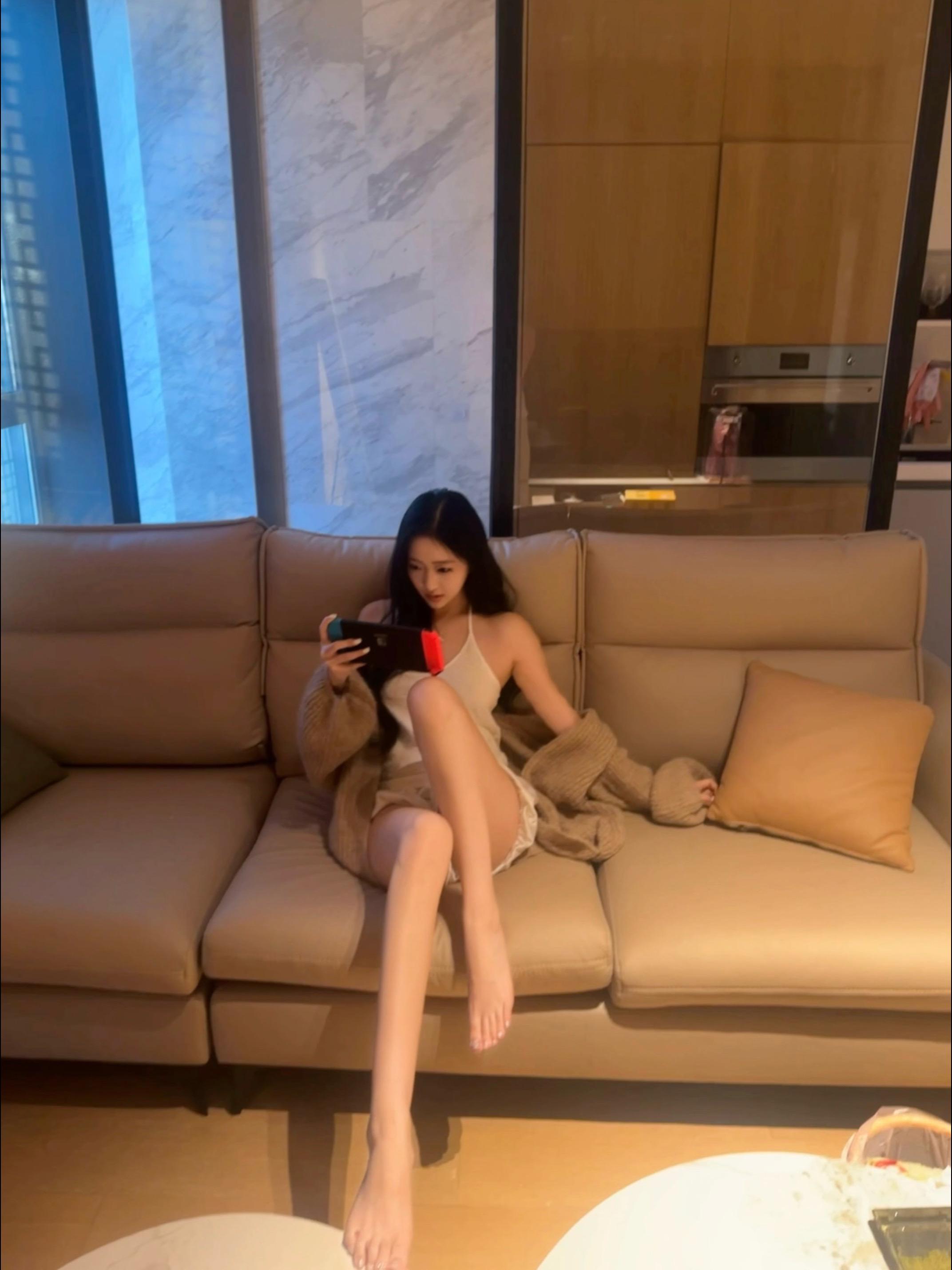 如果你愿意陪我去凌晨两点的便利店