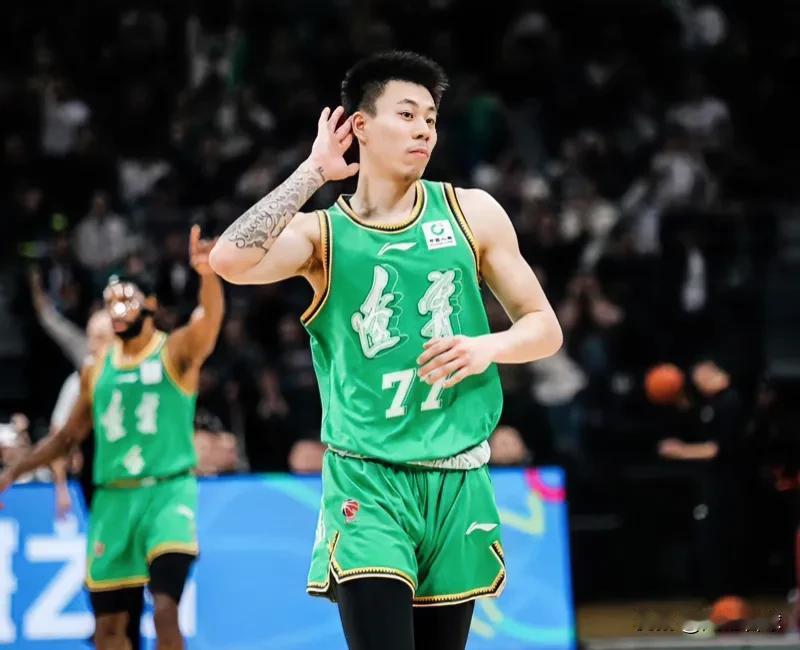 太丢脸了！辽宁94-110不敌广东，看看数据谁应该来背锅！
李晓旭：3中1，拿下