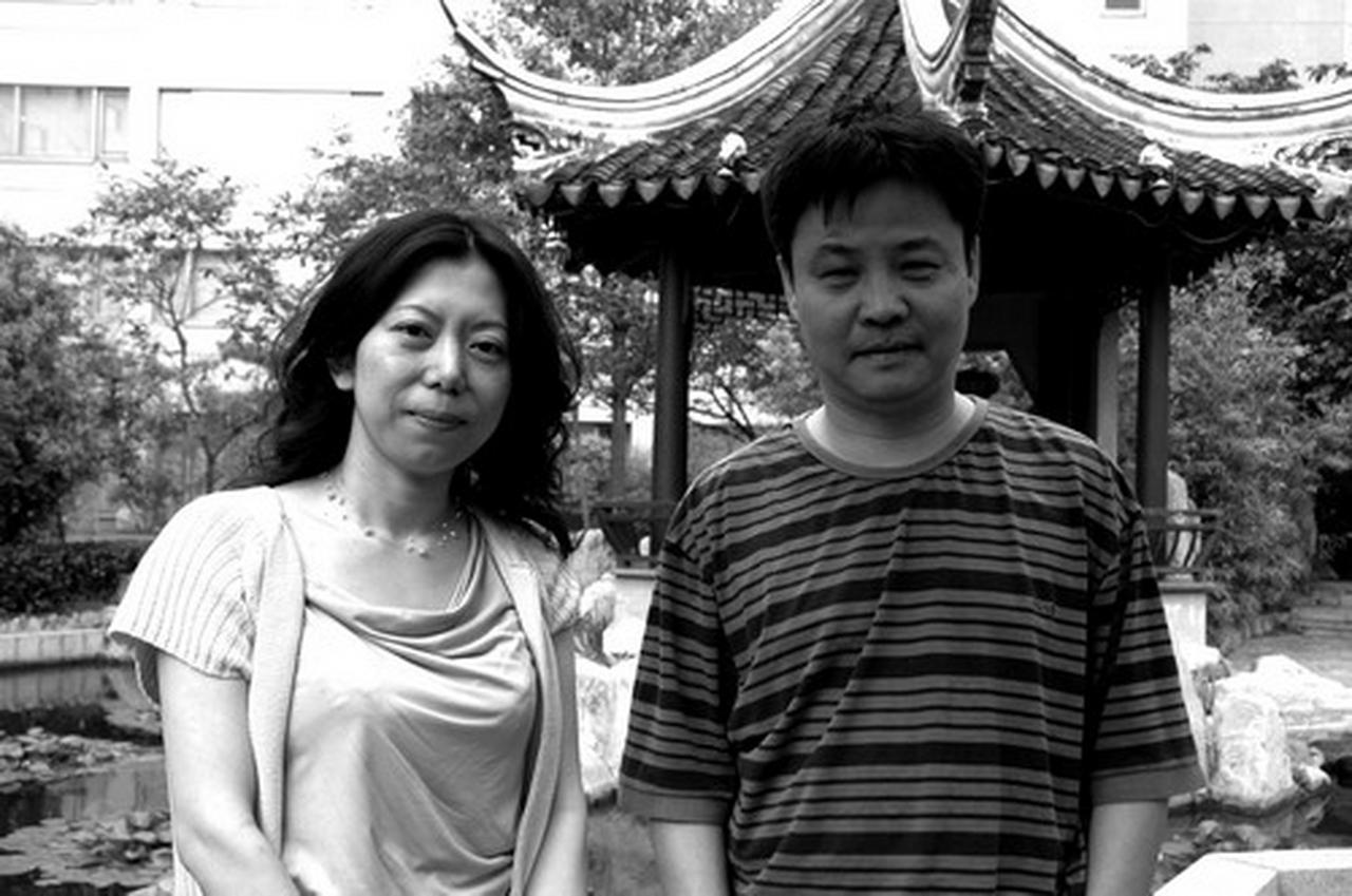 1991年，31岁的余华在京城头一回碰见“红颜知己”陈虹，回到家后，他果断跟结发