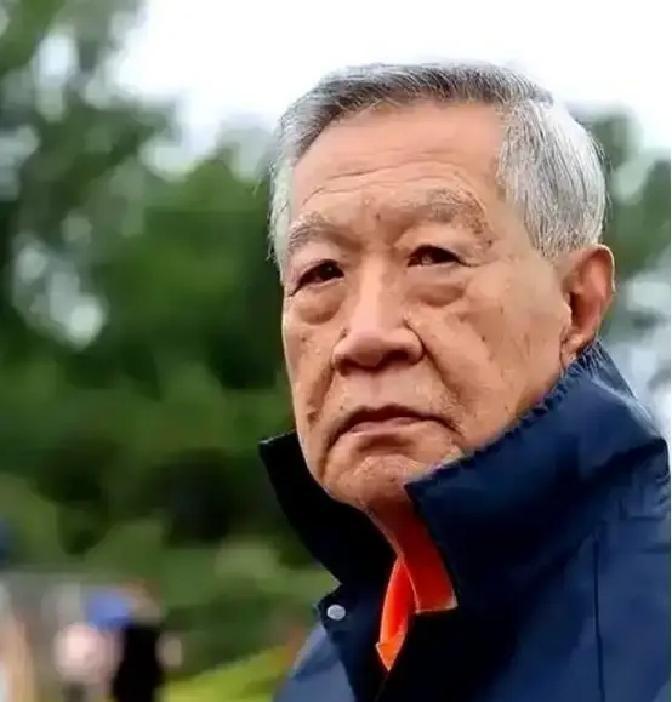 “不开颅，不穿刺！”87岁查出脑瘤，他转身就走。4个月后人没了，两只眼角膜却送到