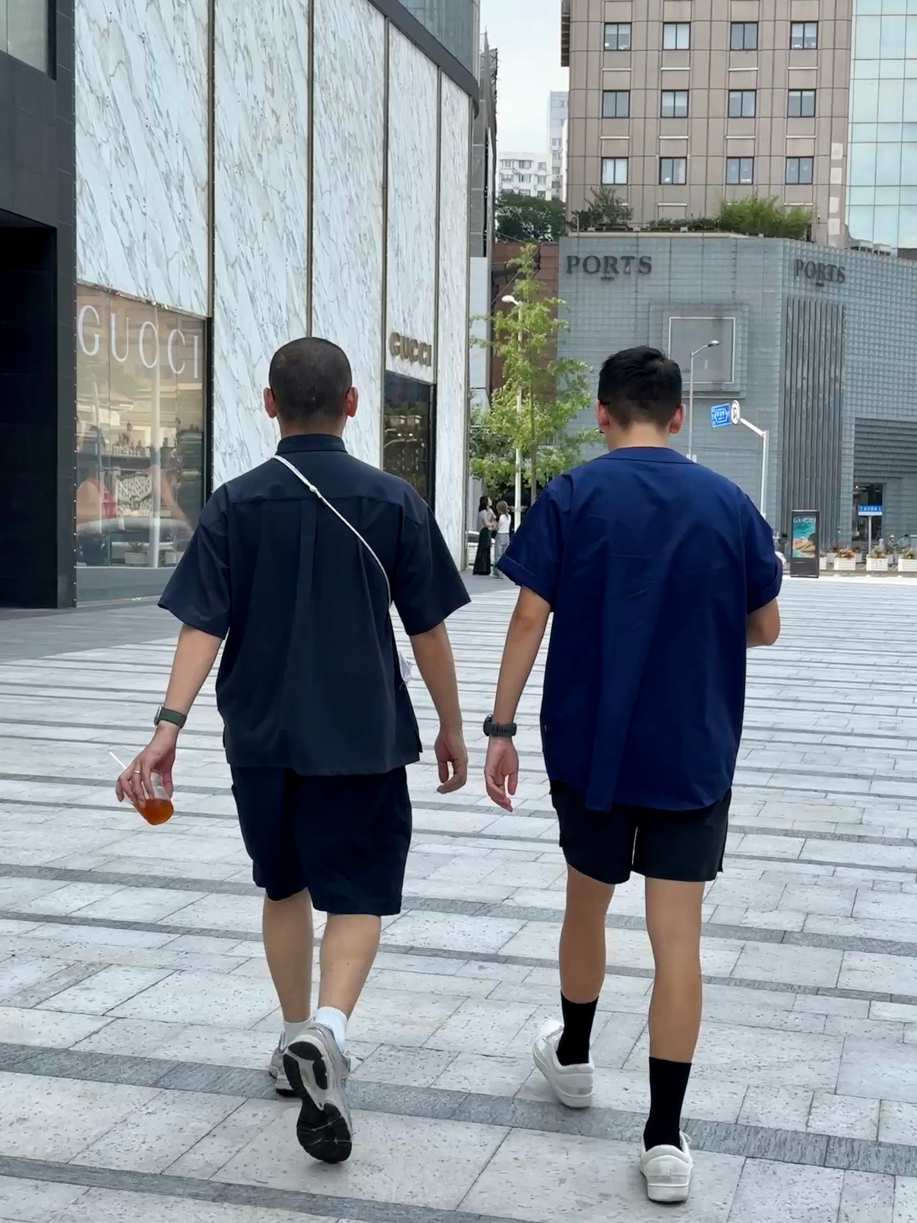 跟着惠子肥杰吃吃逛逛的完美一天。 ​​​
