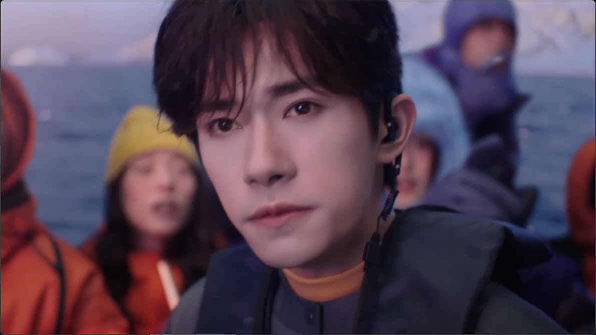 易烊千玺这宣传片不错，nova 15系列 这一代的设计也挺有辨识度的，前后置都用