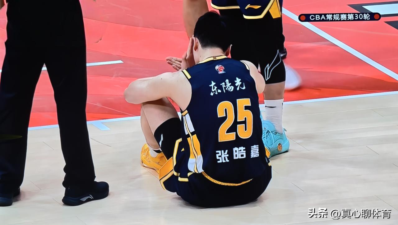 杜锋在憋什么大招呢[大笑][大笑][大笑]
主场面对联赛副班长四川丰谷酒业，张浩