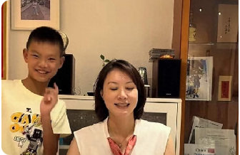 44岁谢杏芳一反常态！离婚2年后，面相变了很多，性格也不一样了 ​​​