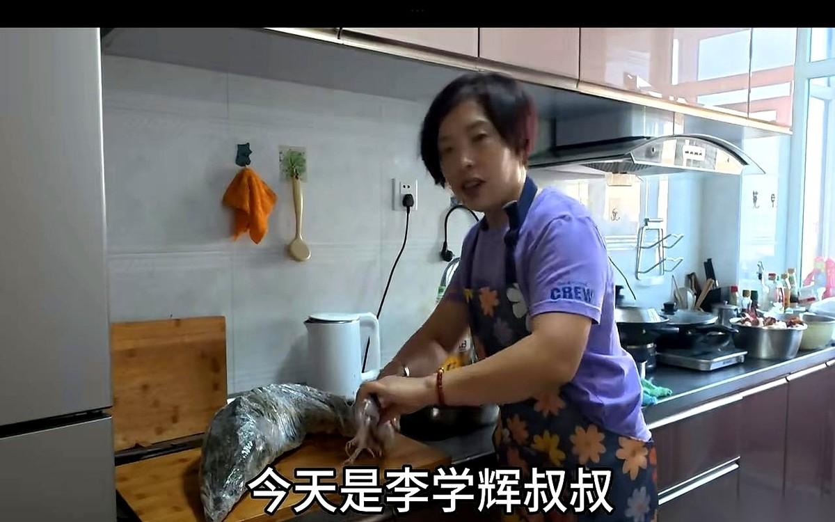 都说现在年味儿淡了，我看是没找对地方。
年味儿，全在一个叫“娟子”这样的人身上。