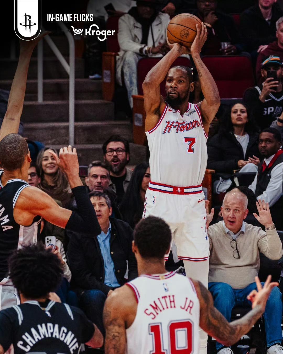 火箭半场62:54马刺。
后半段火箭又辣了两位数的分差被迫近个位数，伊森啊不能表