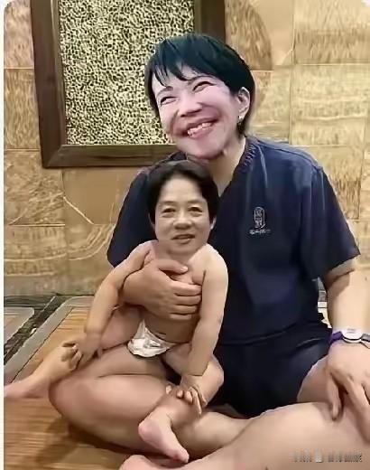 这是近年来难得一见的佳作！
这幅漫画真的是形象无比，把苗赖狼狈为奸，刻画得惟妙惟