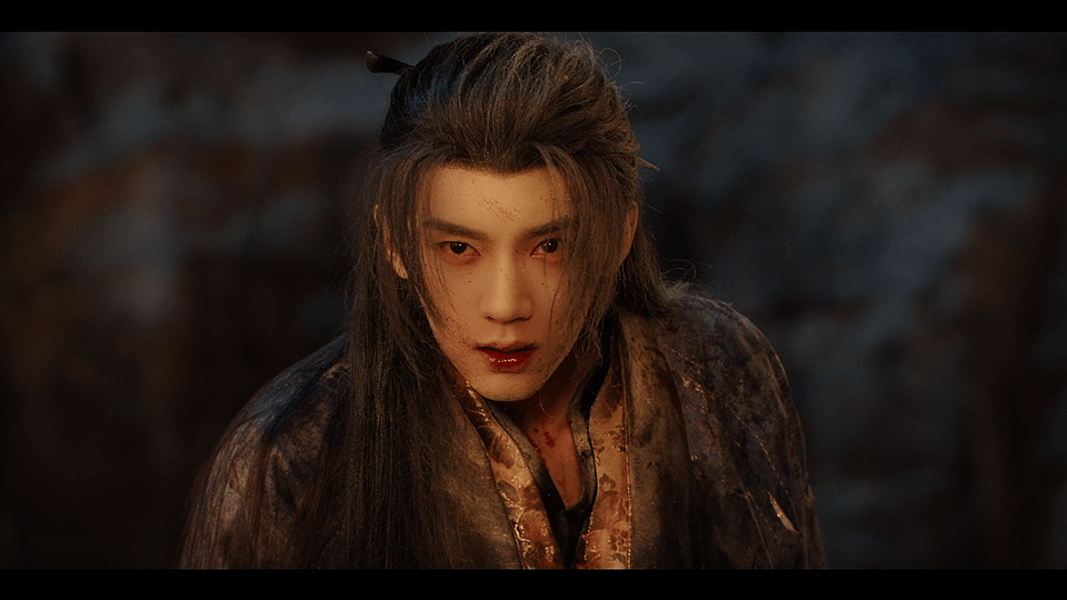 周翊然首部古装男主剧清俊眉眼，少年侠气；一朝古装，惊艳全场。周翊然首部古装男主《