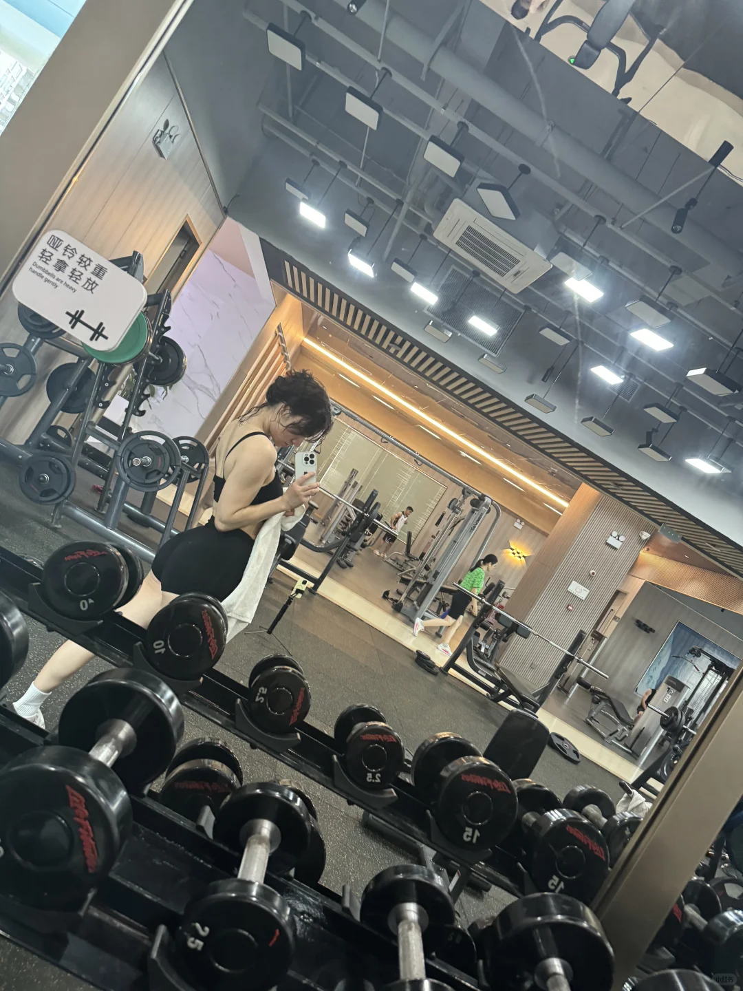 夏夜苦短 倒酒吧 或是以身相许～
