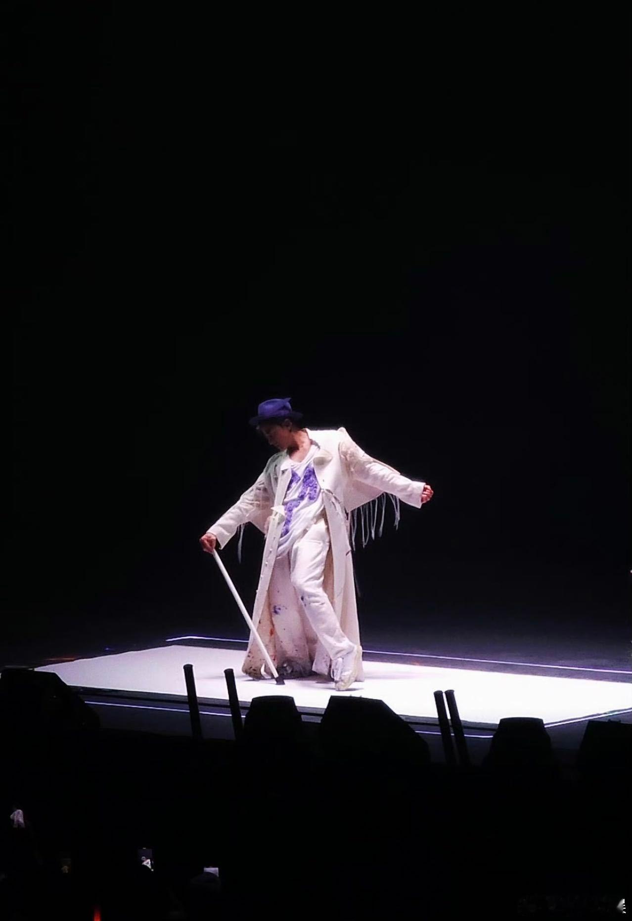 #郭富城手写30个您字##郭富城为粉丝写歌#郭富城对粉丝的关怀无微不至，手写 “