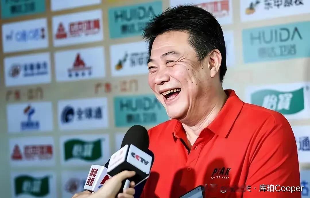 球迷朋友们请不要再喊蔡斌下课！女排输球真的让人压力大到想哭，距离奥运会不到两个月