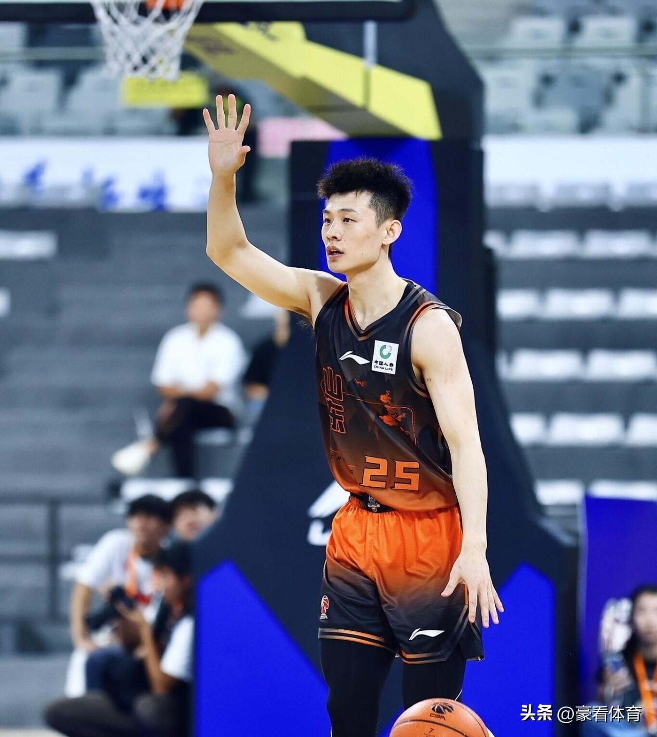 辽宁男篮VS山东男篮十大看点。
1、两队谁能赢，这一场比赛就能看出真实实力，以及