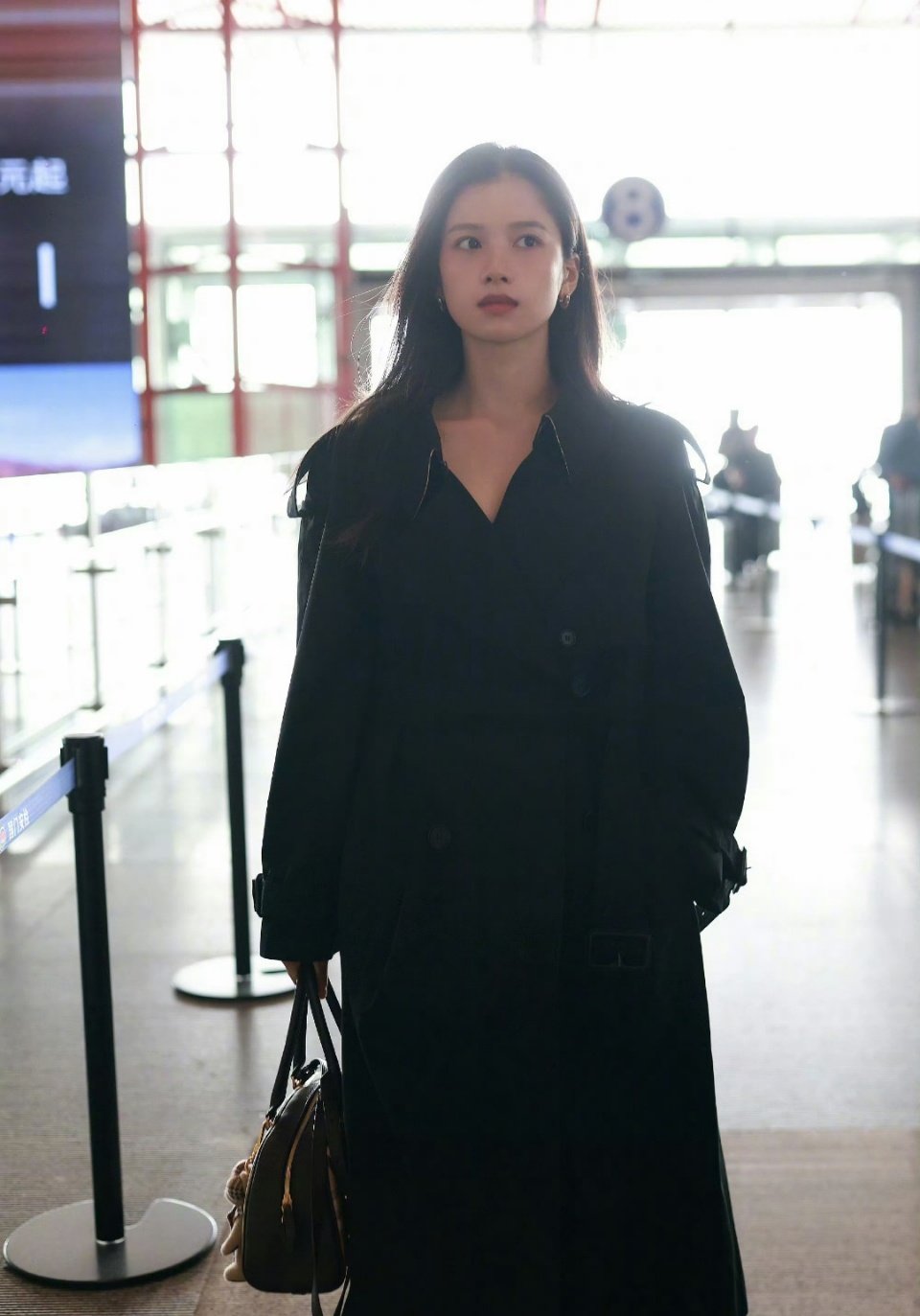 张婧仪小说女主出国了张婧仪爽文女主出国 我的妈耶！！张婧仪真的太美了吧也！！这张