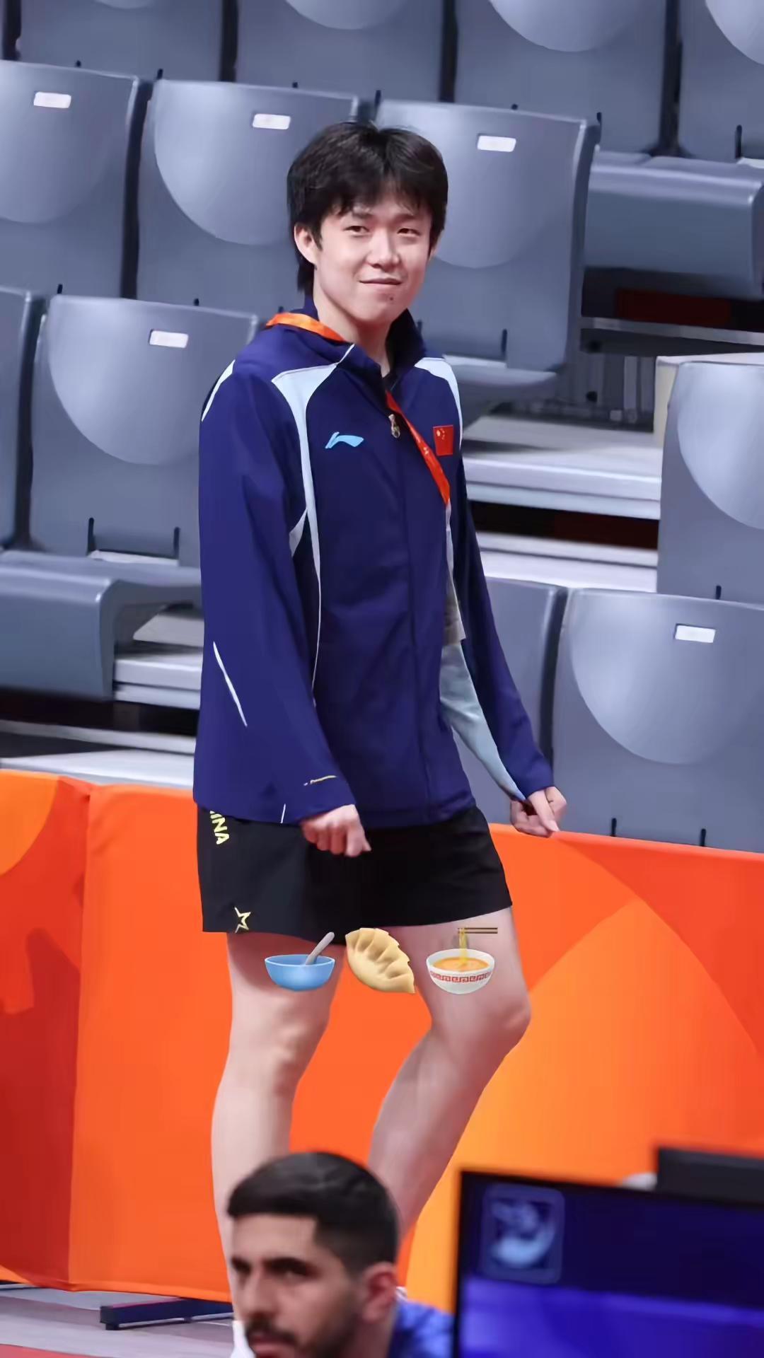 谁能不喜欢这个小楚钦呢