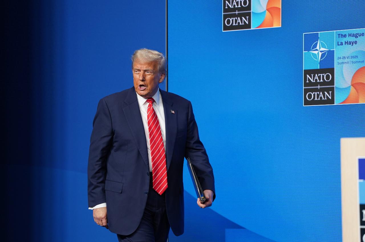 4月27日快讯！特朗普 重大宣布 可惜美国的盟友小弟没一个买账的？
 
美国总统