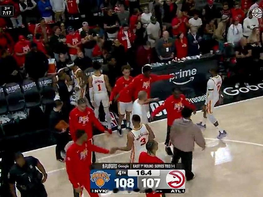 尼克斯反超一分！老鹰球权！ 