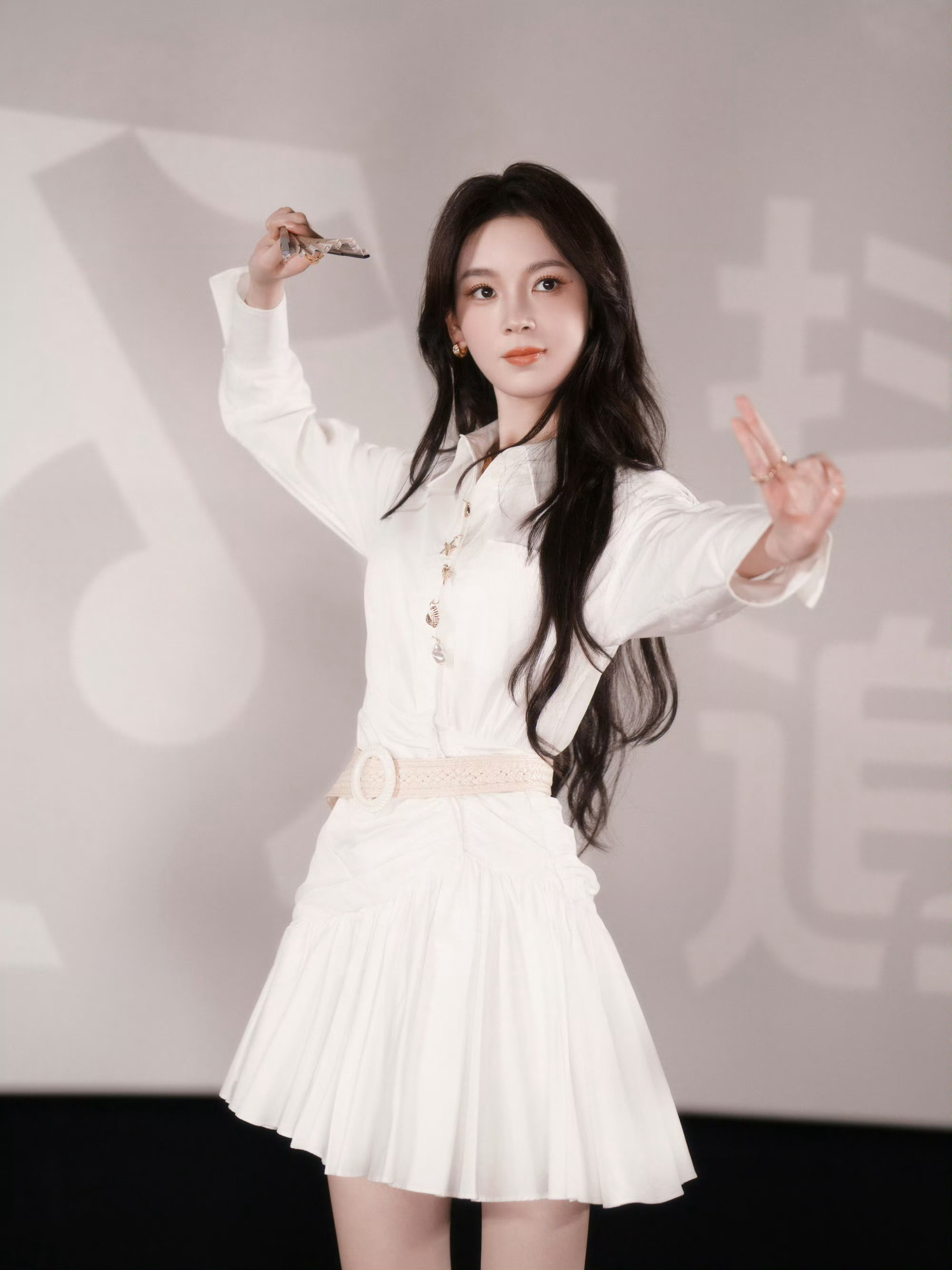 陈瑶 