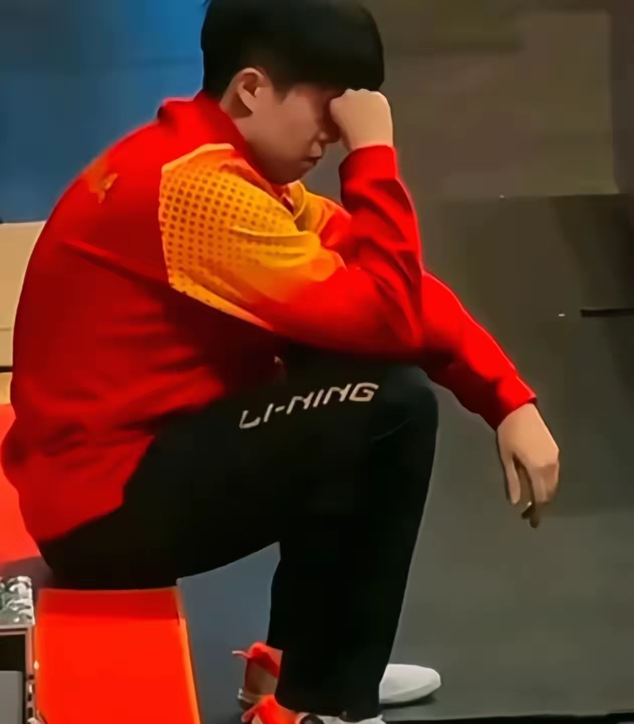 球是圆的，什么事情都会发生，这才是竞技体育的魅力。没有那一个运动员不想为自已的付