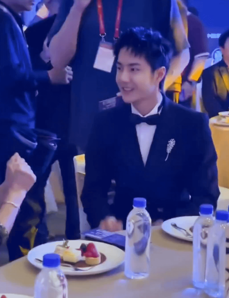 超可爱的动作[哈哈] ​​​