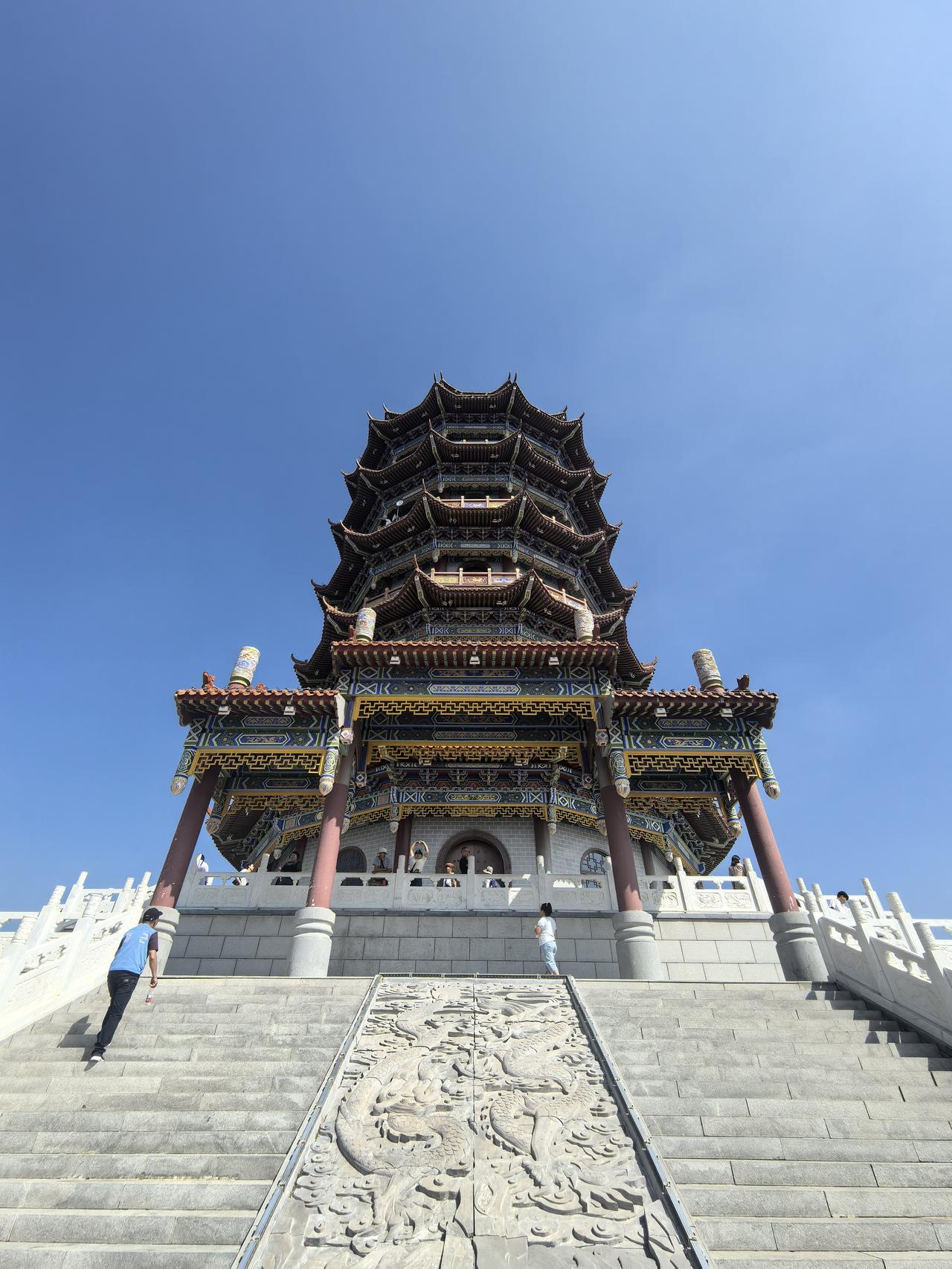 第一次来集宁，听说这两个地方都是必来打卡的，其他也没啥了[皱眉]