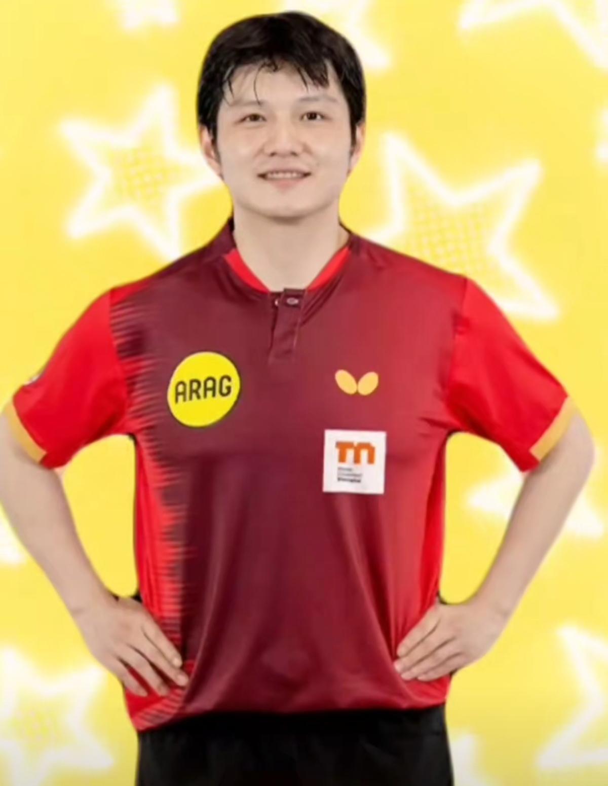樊振东7月1日正式加入德甲豪门杜塞尔多夫，新赛季、新征程，这是小胖最新定妆照，太
