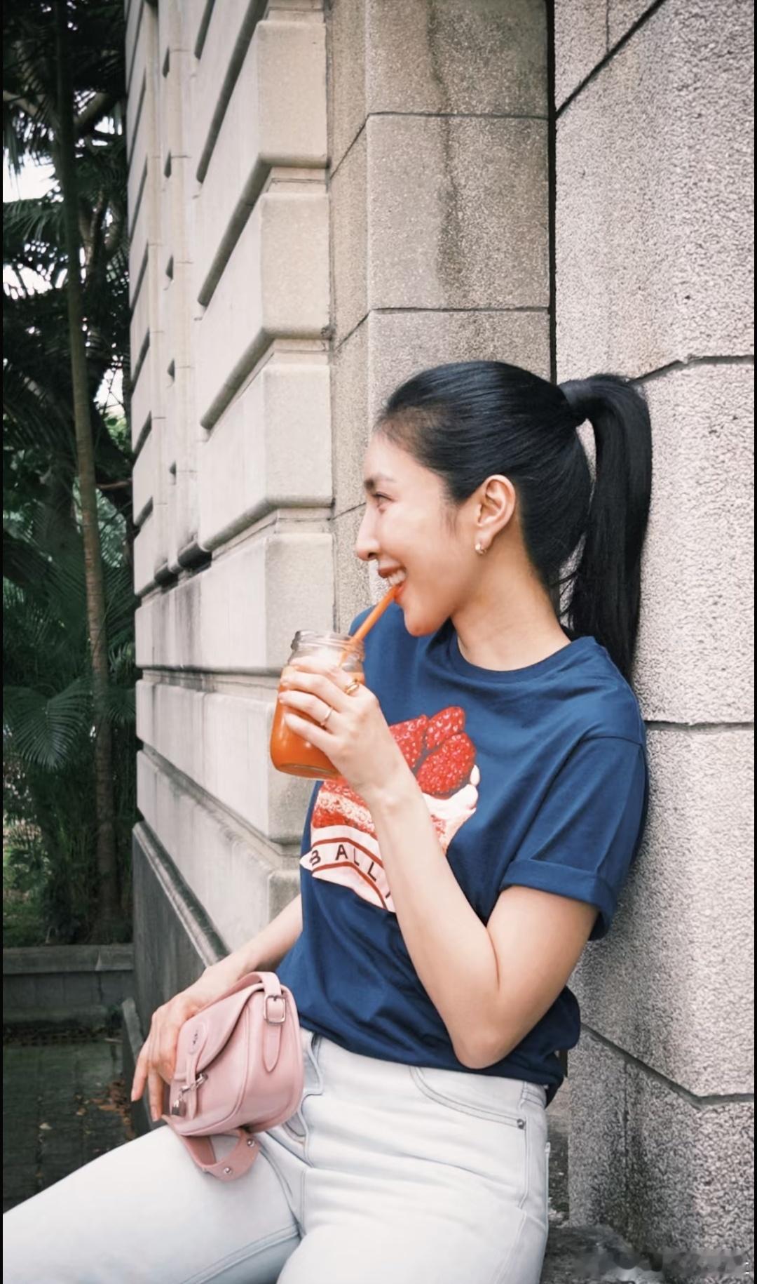 完全没有岁月的痕迹！ 常州 杨谨华  ​​​