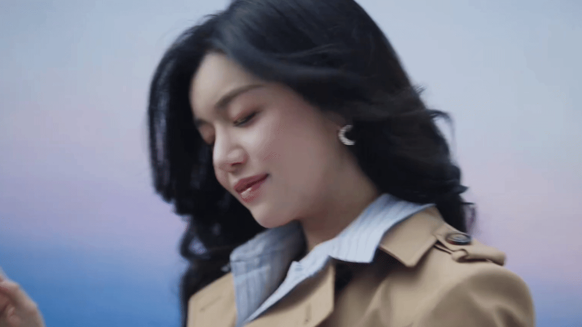 陈妍希说谢谢你一直懂我 自信的女人最美，而这份从容源于内心的笃定。跟随 的视角，