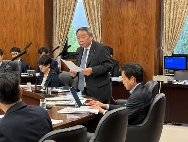 6月25日，日本参议员、汉奸石平公开发文，详细提及自己当天在参议院外交防卫委员会