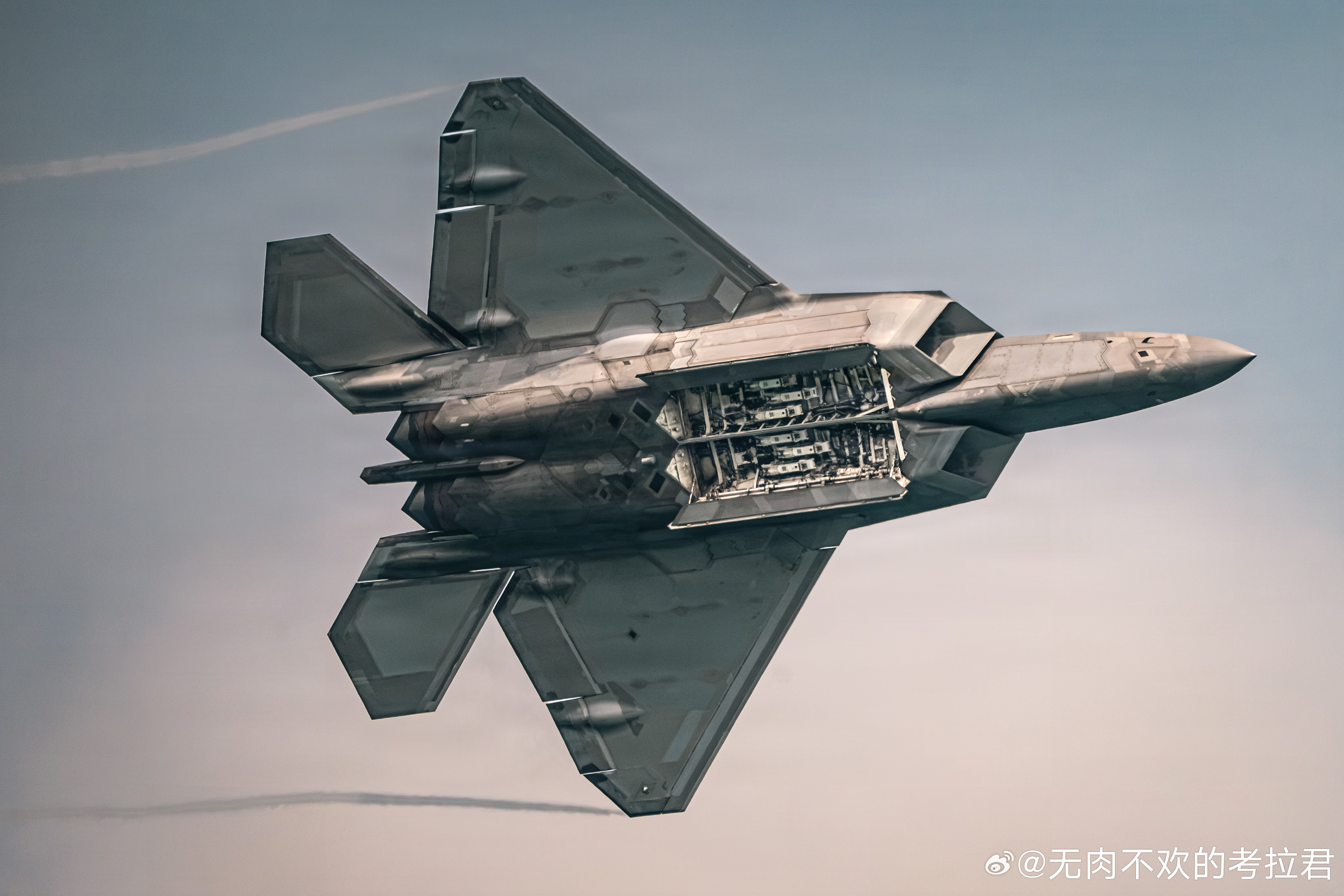2026年8月16日，F-22 示范队在伊利诺伊州芝加哥的Chicago Air