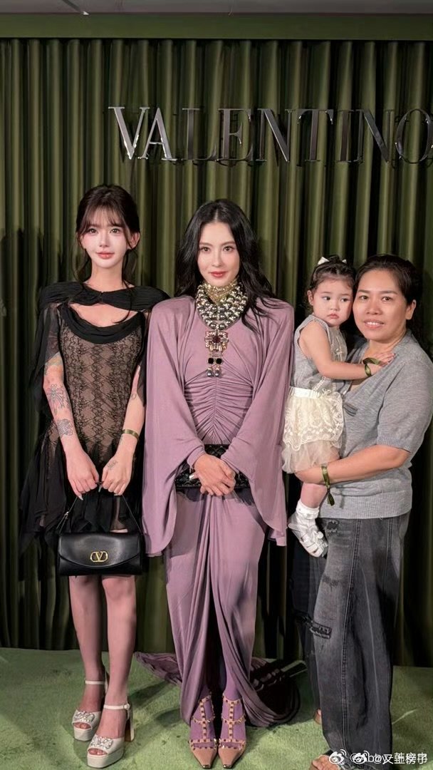 张柏芝韩安冉合照张柏芝与韩安冉母女合照张柏芝与韩安冉母女合照，张柏芝这种岁月沉淀