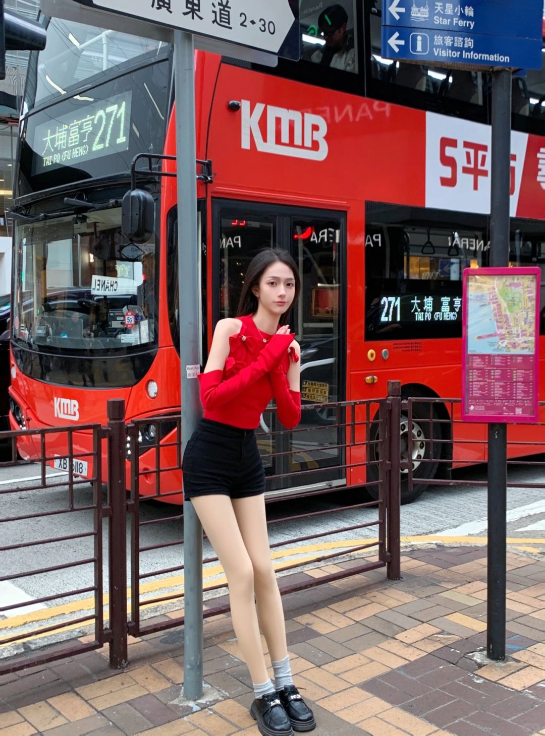 HK🇭🇰好像很适合红色