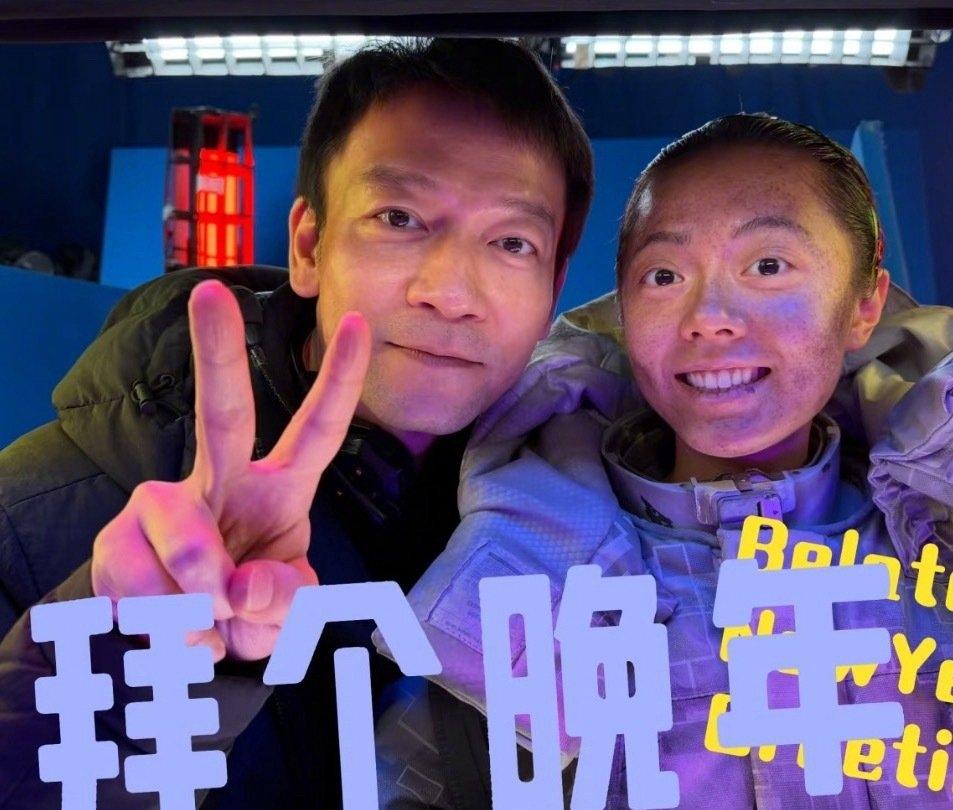 差点没认出来这是赵今麦，刚开始还以为是哪个少年演员，没想到真的是赵今麦，这和平时