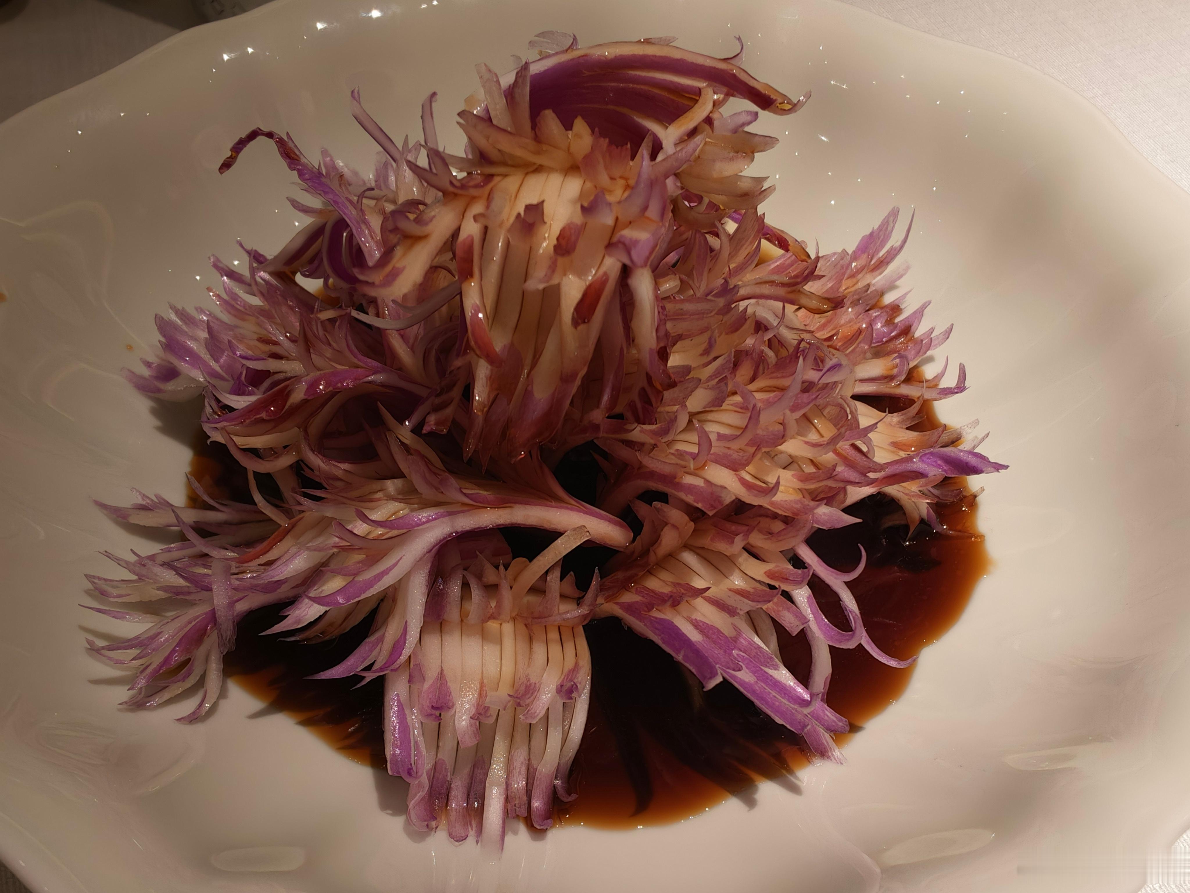 上海菜会起名，这个叫紫气东来。 