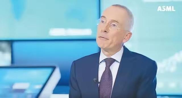 ASML首席财务官戴厚杰曾言： 中国进行的光刻机替代技术进展我已有所耳闻！但我 