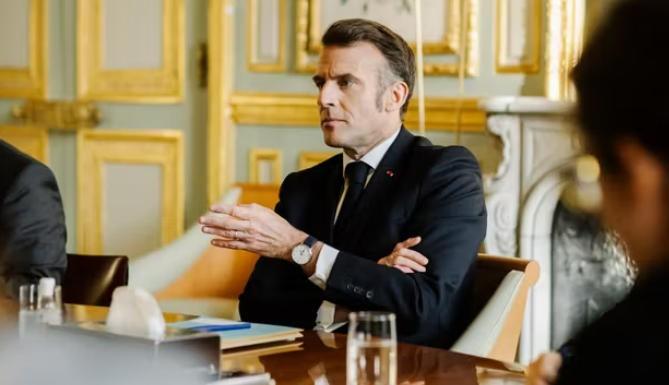 马克龙急了：欧盟再不动，就要被中美比下去，彻底没位置了

当地时间2月9日，马克