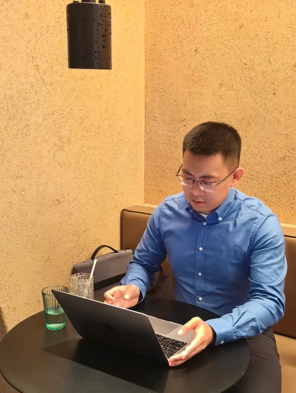 我们都渴望经济独立，都可以拥有一份收入，但是现实是很多人依旧是在碎片时间刷剧，闲