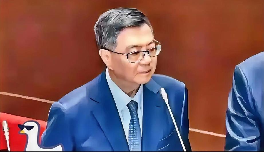 中东战火一烧，台湾民进党当局就慌了神!

3月2日，台行政机构负责人卓荣泰紧急取