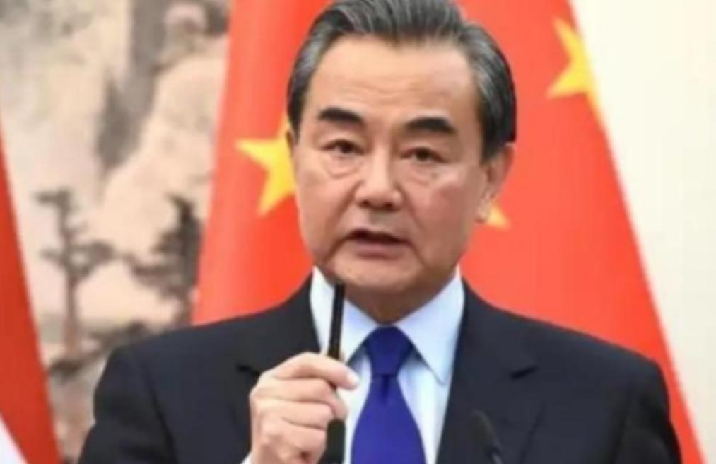 4 万大军埋骨台海？100 艘战舰喂鱼？

美媒狂炒解放军 “血亏”，实则大陆军