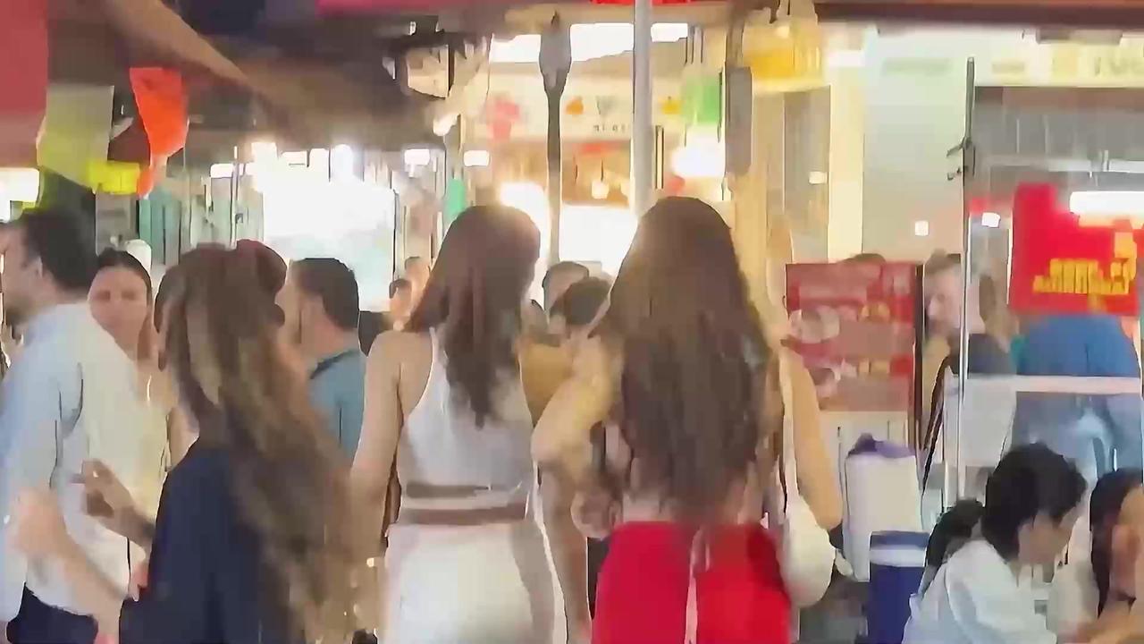 游客遭泰国导游威胁谁来监管？
 
在泰国旅游，刚下大巴就被导游堵在购物店，说 “