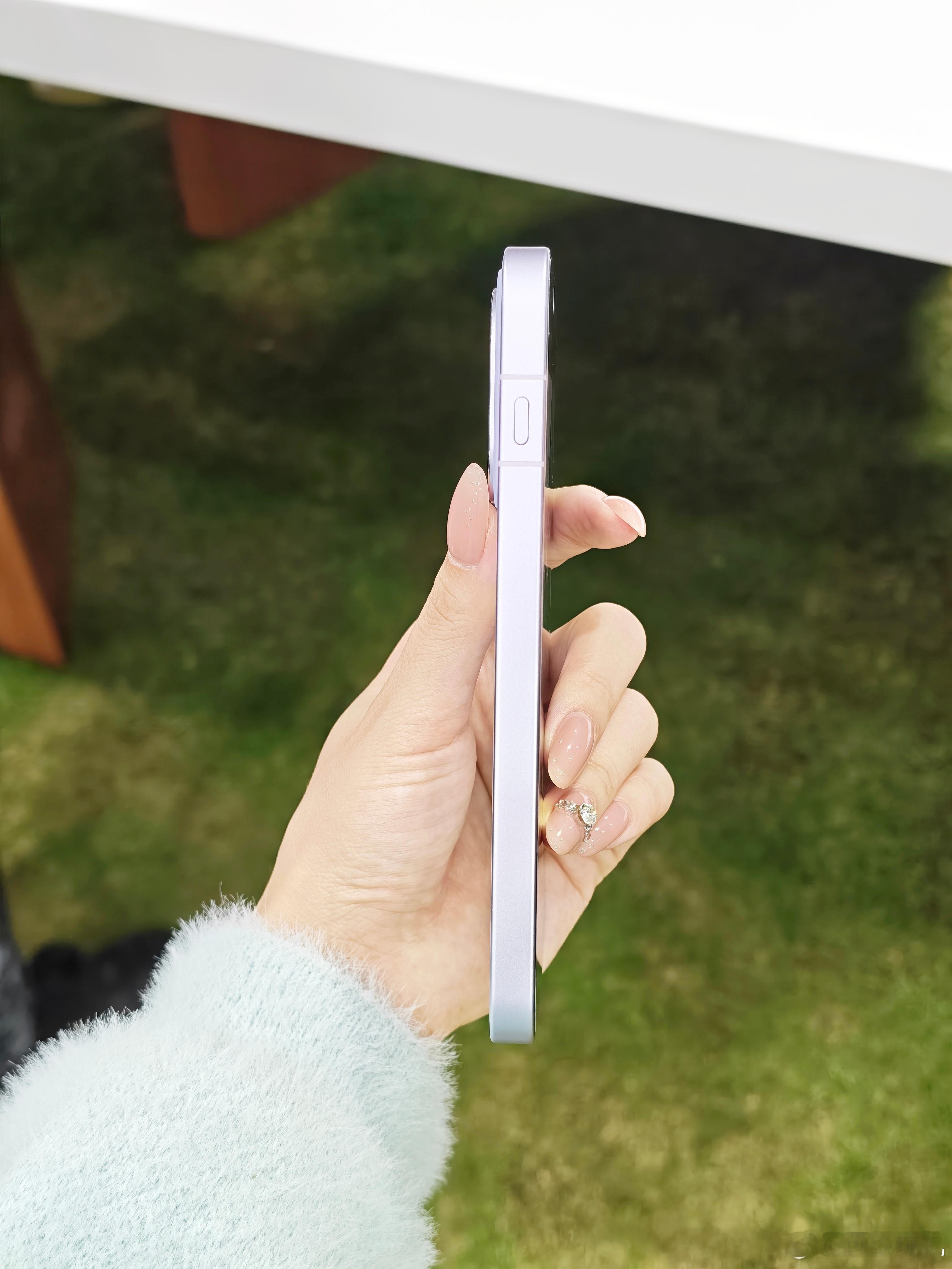 OPPOOPPO新品发布 来来来，带大家直击发布会现场，真机摸完给大家速报一下，