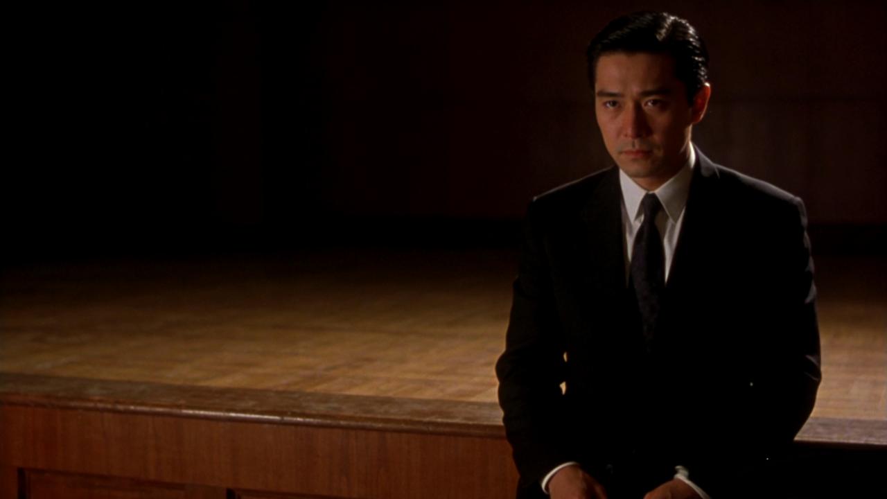 江湖再无"白纸扇"！《古惑仔》耀哥李道瑜离世，港片黄金时代又失一员大将
 
4月