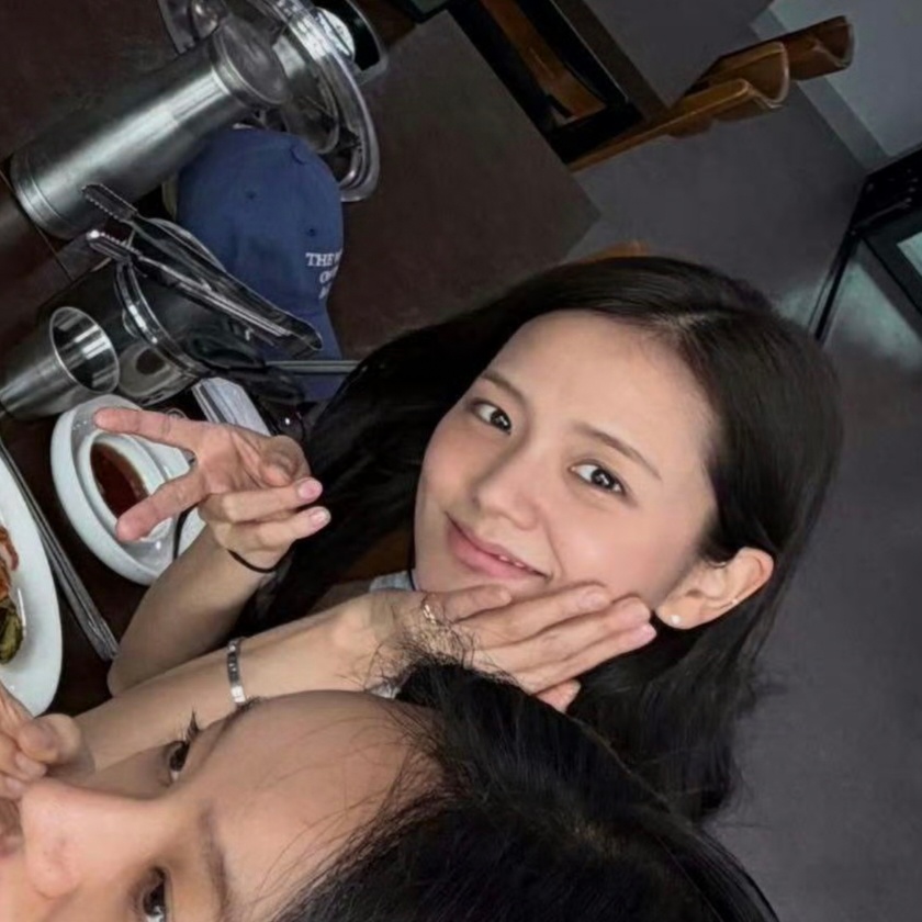 可她还是一个小呆呆啊😋🤲🏻 