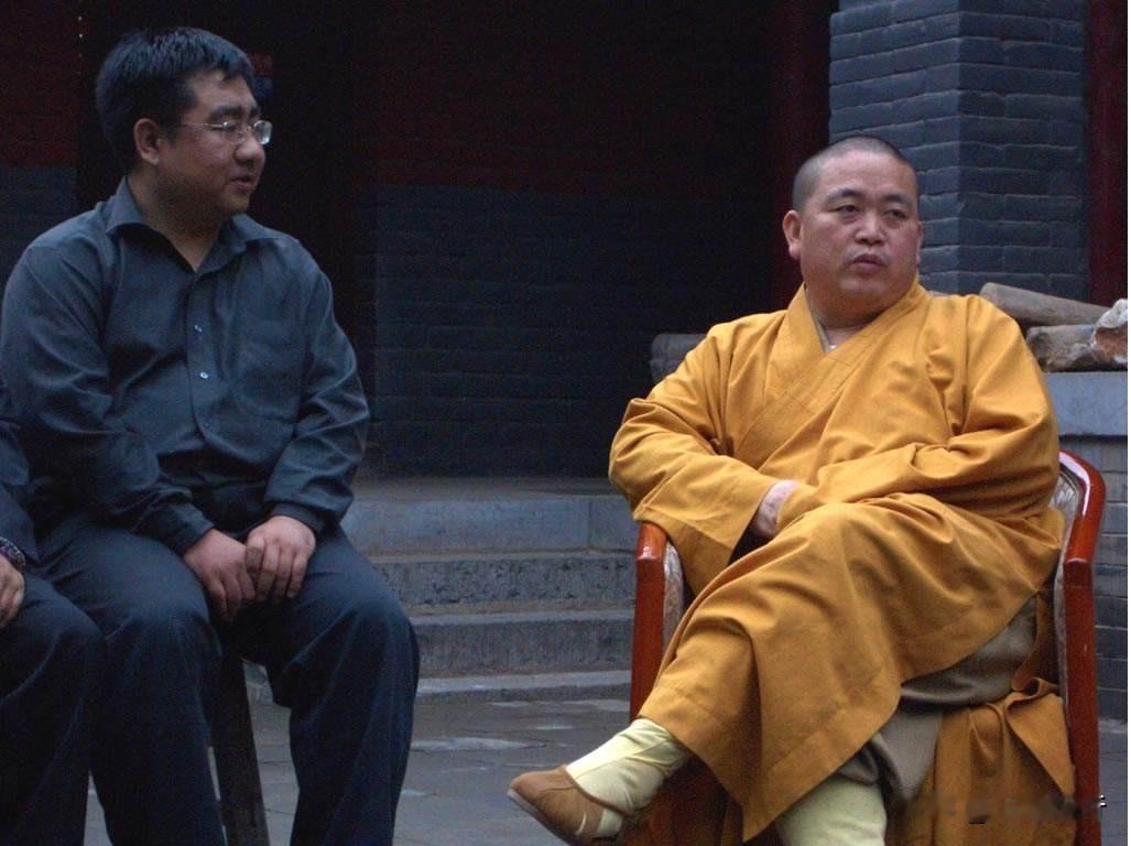 【释永信被批捕：10年前的“调查”究竟说了什么？哪些是真的？】

一个曾经把少林