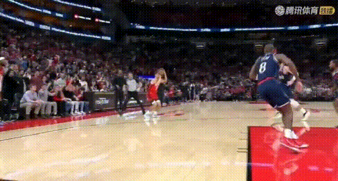 致胜补篮2+1！阿门20+9+8统治末节。
前3节8中4砍8+5+5中规中矩（图