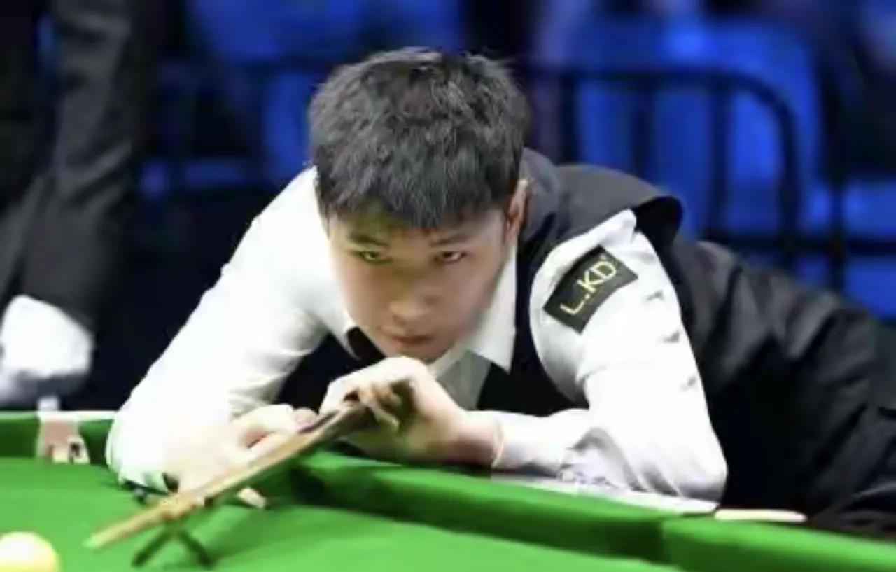 赵心童4比2晋级

        赵心童和威尔士🏴󠁧󠁢󠁷󠁬󠁳󠁿选
